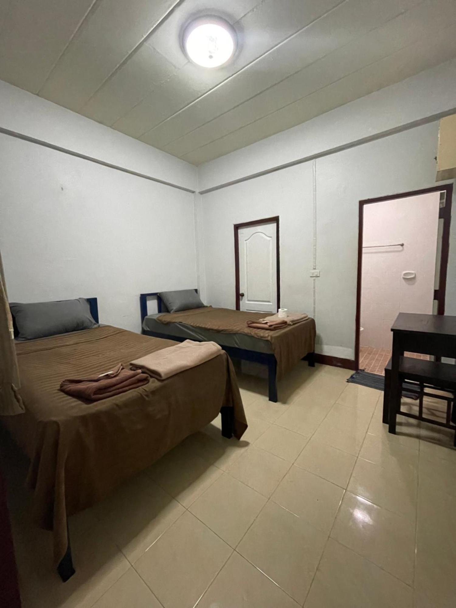 JJ Guesthouse Chiang Mai Eksteriør billede