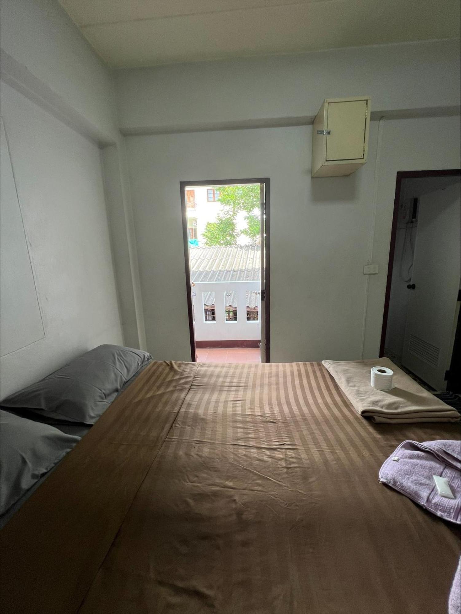 JJ Guesthouse Chiang Mai Eksteriør billede