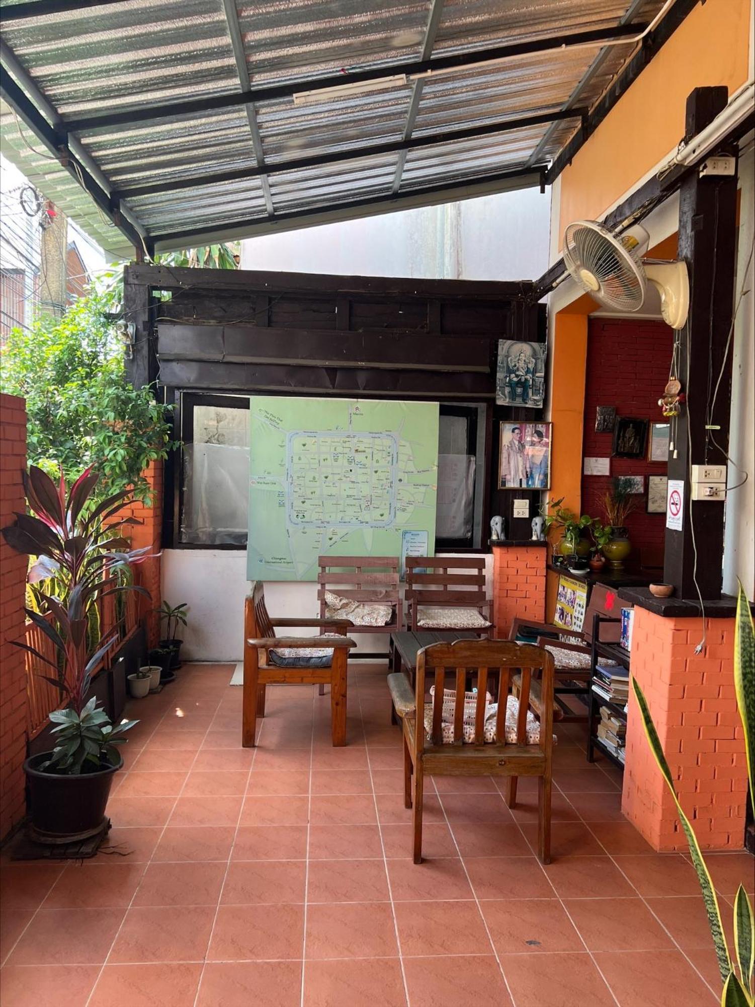 JJ Guesthouse Chiang Mai Eksteriør billede